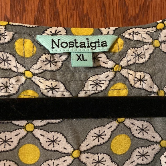 Nostalgia 3/4 Sleeve Blouse - Picture 2 of 5